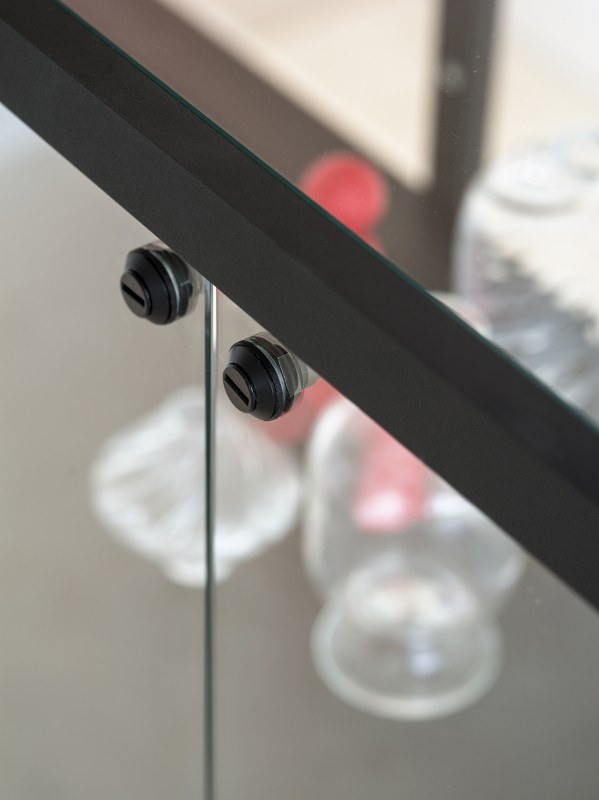 list: Van Esch|Functionals Functionals Stolp High vitrinekast - zwart