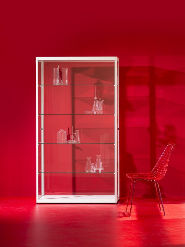 list: Van Esch|Functionals Functionals Pictor vitrine