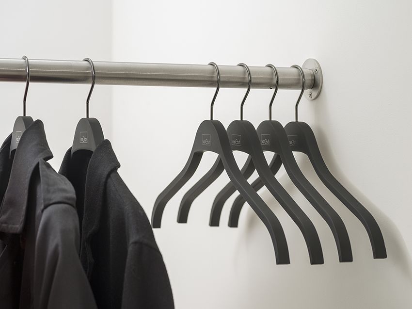 list: Van Esch|Functionals Functionals Grip soft touch kledinghanger (set van 5 stuks) - zwart